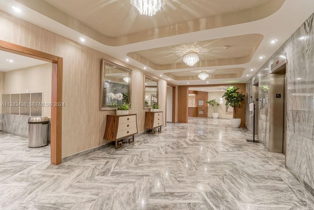 Condo at 5401 Collins Ave, Miami Beach — photo 3