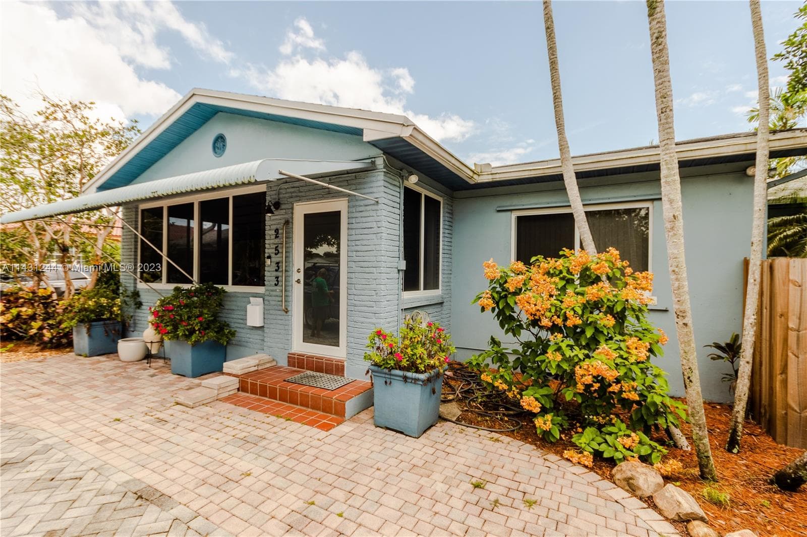 Single-family home at 2533 Fillmore St, Hollywood, FL