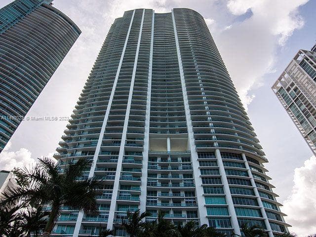 Condo at 900 Biscayne Blvd, Miami — photo 1