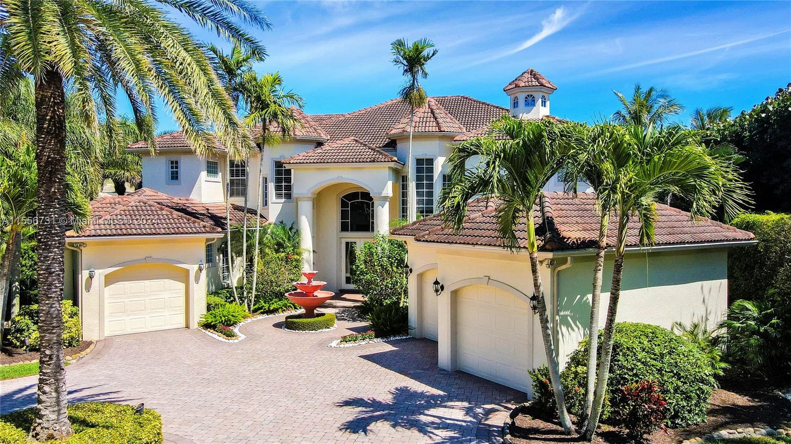 Single-family home at 17581 SE Conch Bar Ave, Jupiter, FL