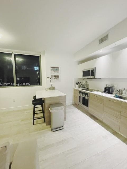 Condo at 121 NE 34th St, Miami — photo 3