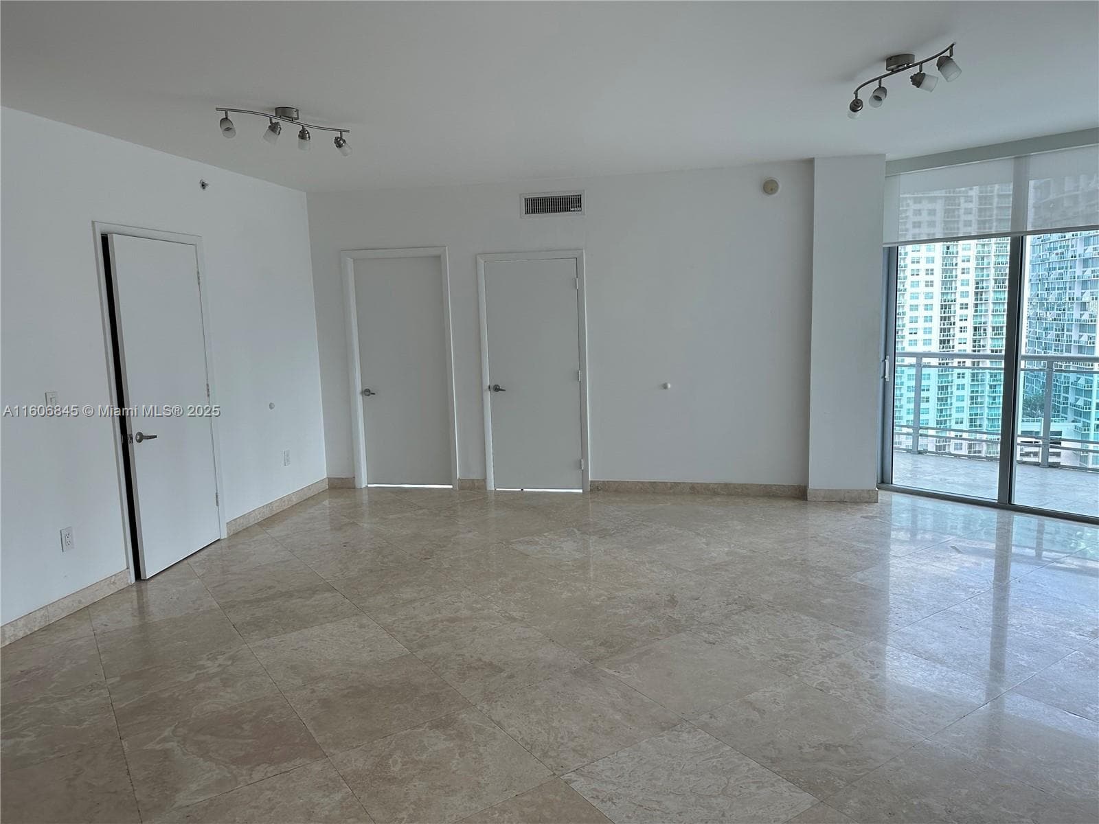 Condo at 350 S Miami Ave, Miami, FL