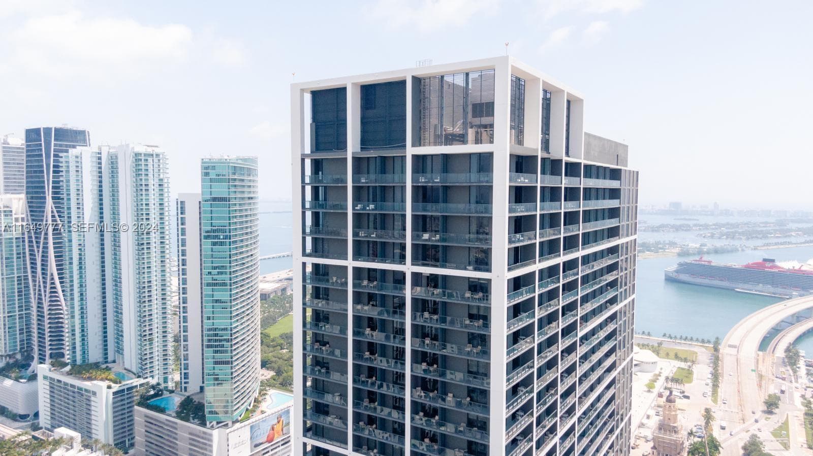 Condo at 601 NE 1 Ave, Miami — photo 1