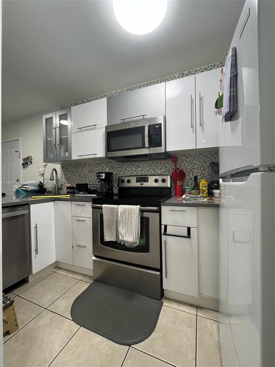 Condo en 8075 NW 7th St, Miami — foto 5
