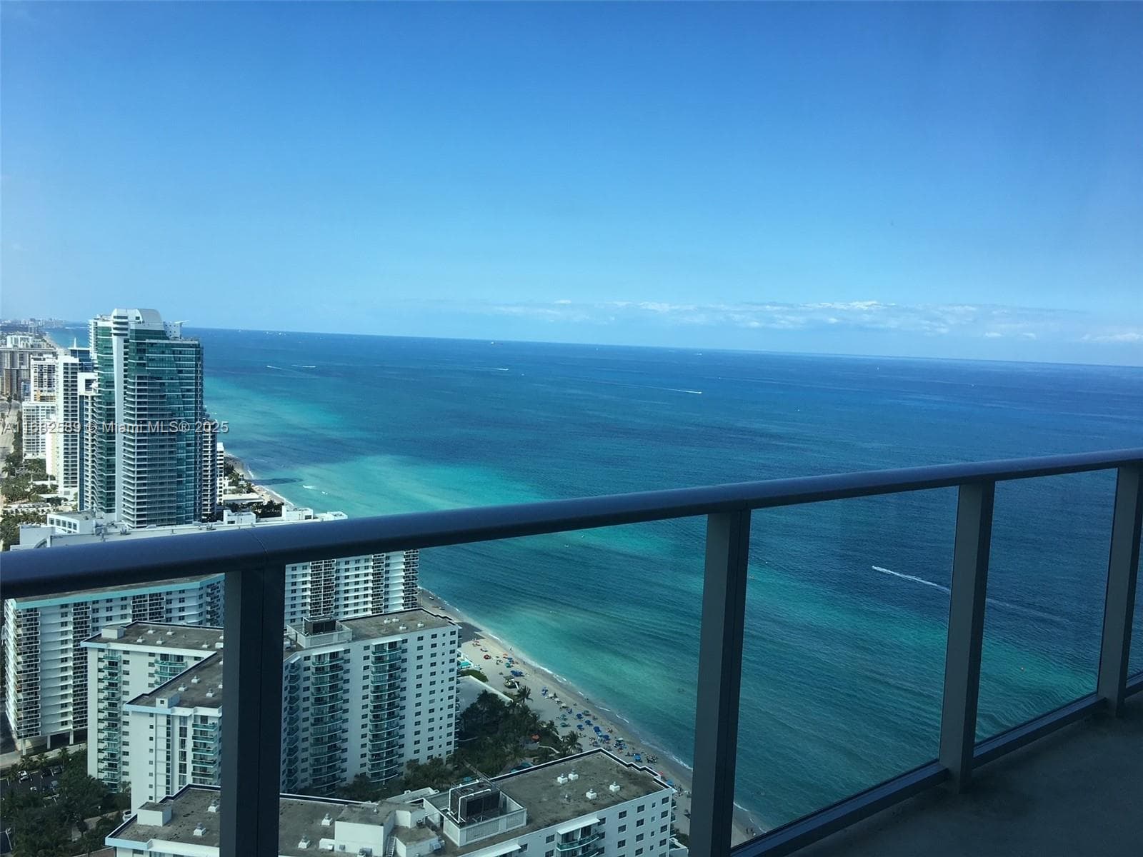 Co-op at 4111 S Ocean Dr, Hollywood, FL