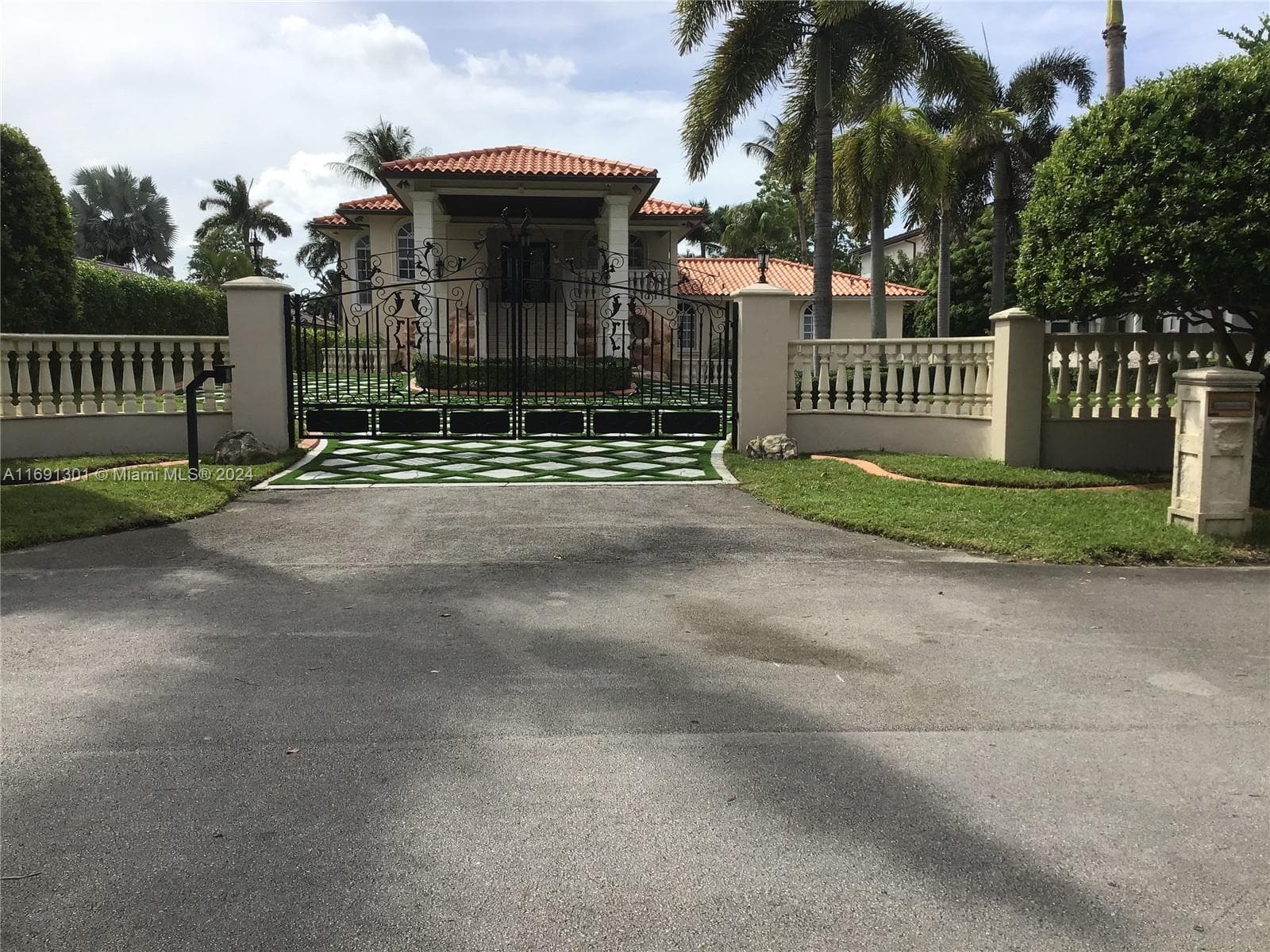 Single-family home at 13460 SW 32nd ST, Kendall, FL
