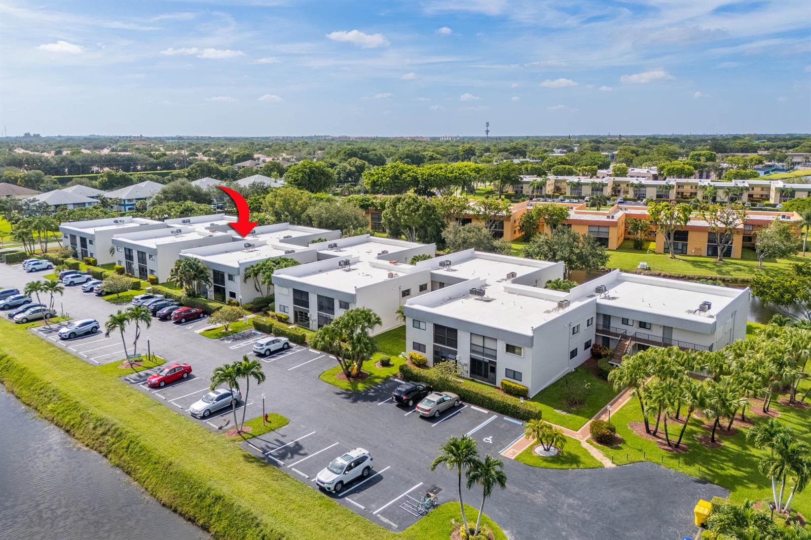 Condo at 15450 E Pembridge Avenue E, Delray Beach, FL