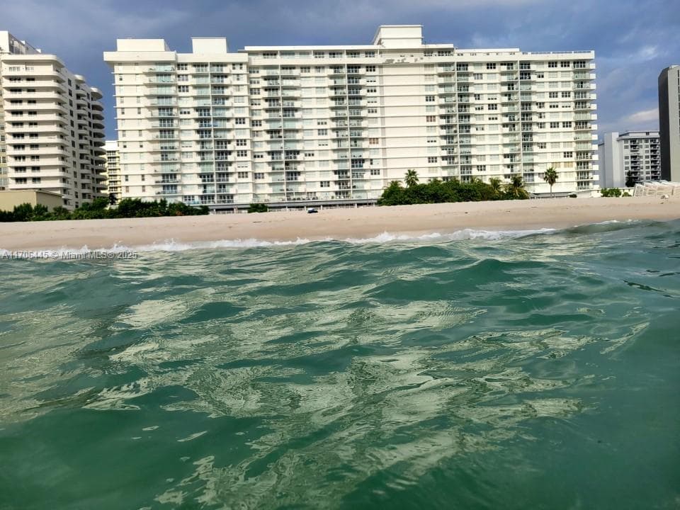 Condo at 5601 Collins Ave, Miami Beach, FL