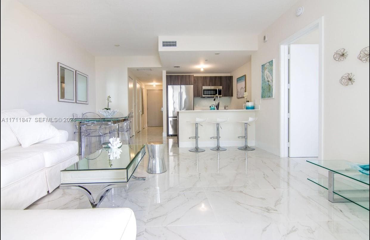 Condo en 488 NE 18th St, Miami — foto 3