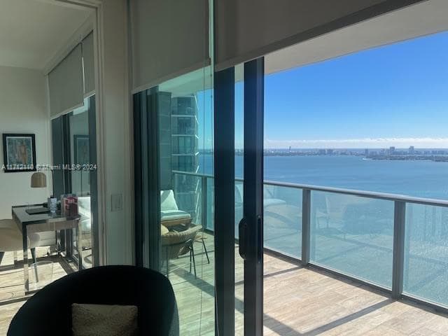 Condo at 650 NE 32nd St, Miami, FL