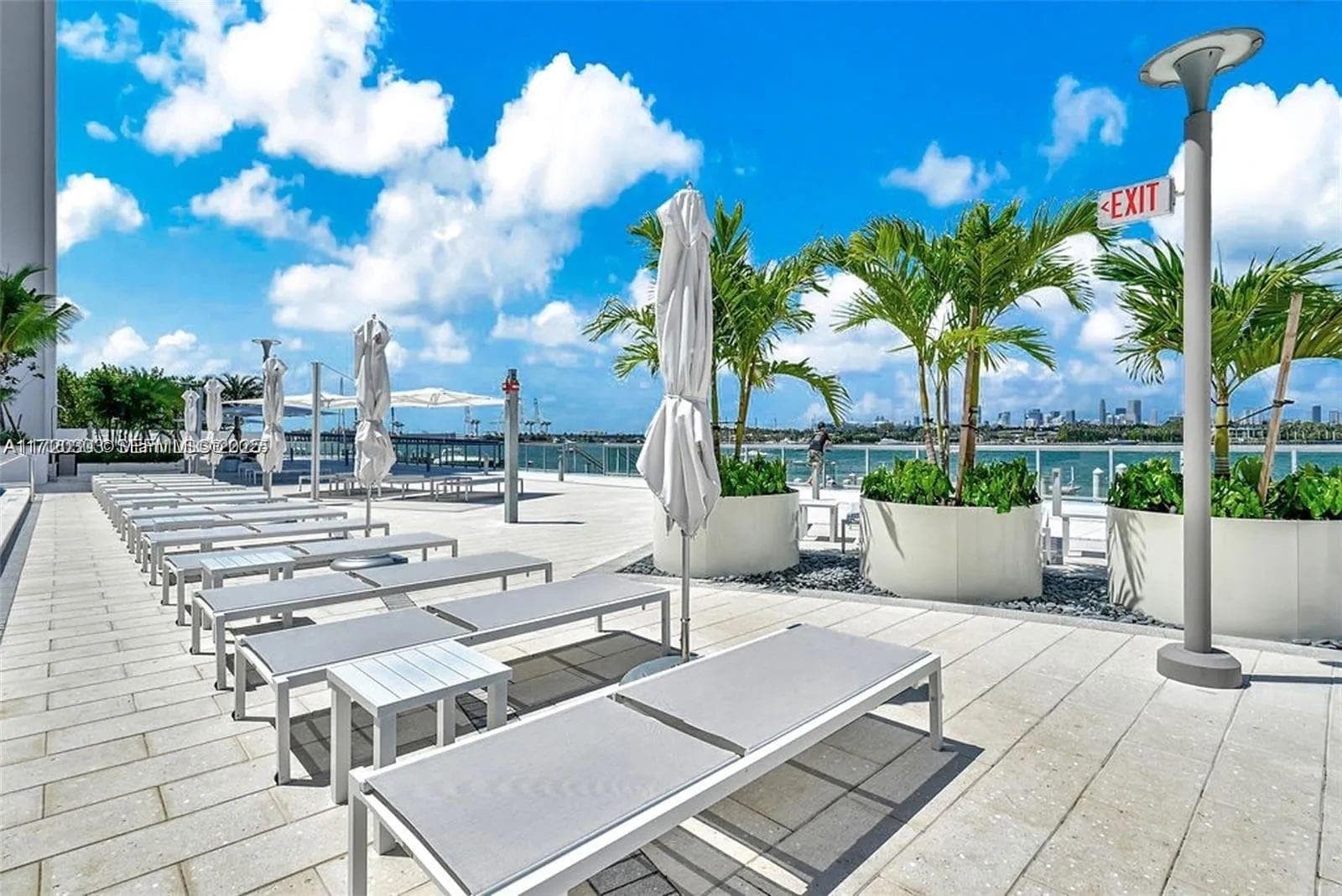 Condo at 1000 West Ave, Miami Beach, FL