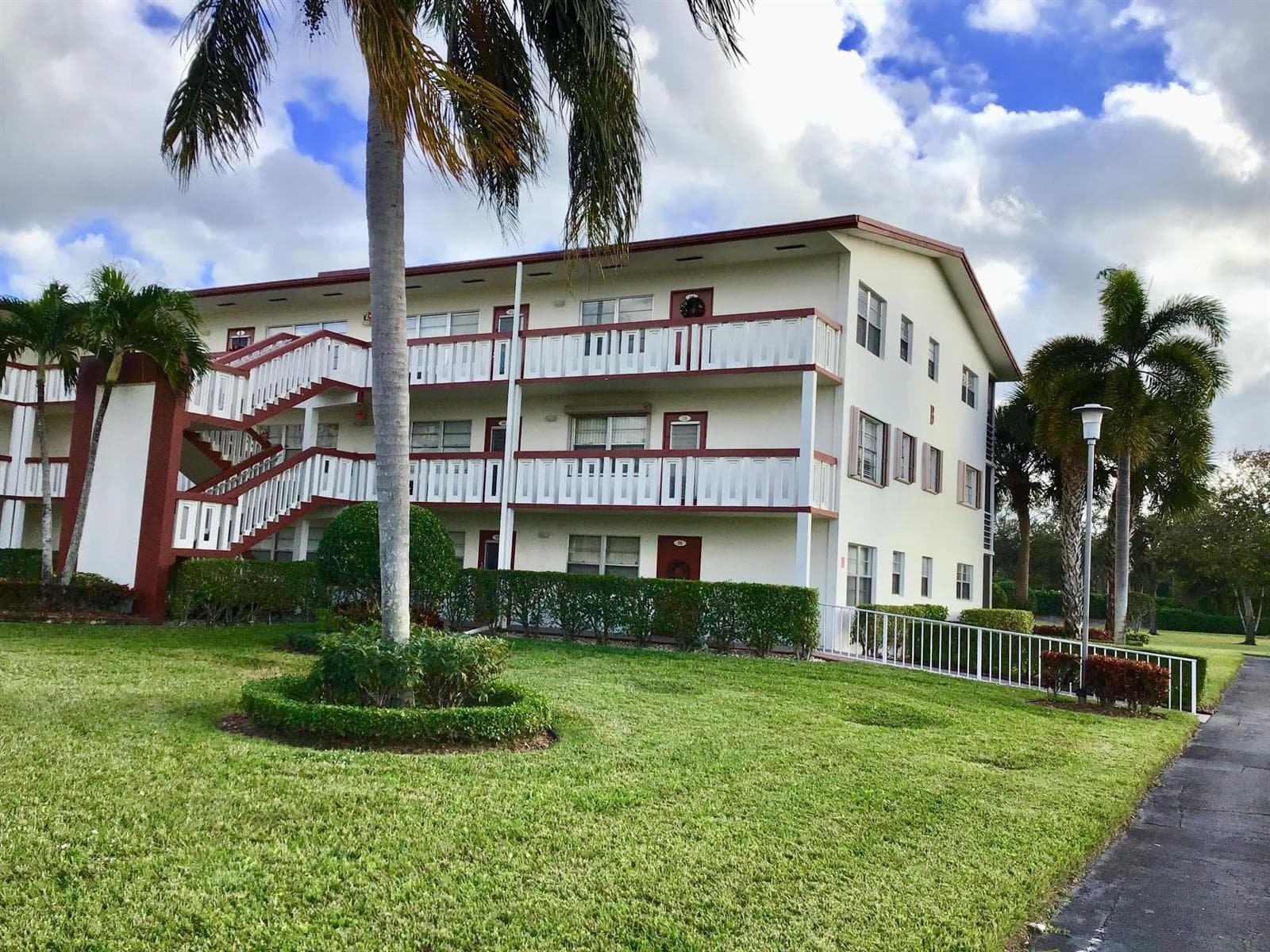Condo at 84 Brighton B, Boca Raton, FL