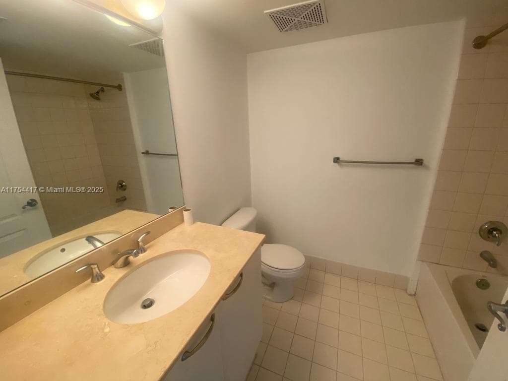 Condo at 2101 Brickell Ave, Miami — photo 3