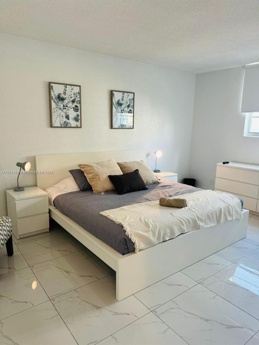 Condo at 3901 S Ocean Dr, Hollywood — photo 1
