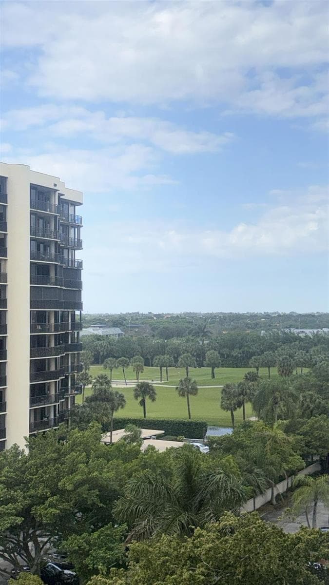 Condo at 2425 Presidential Way, West Palm Beach, FL