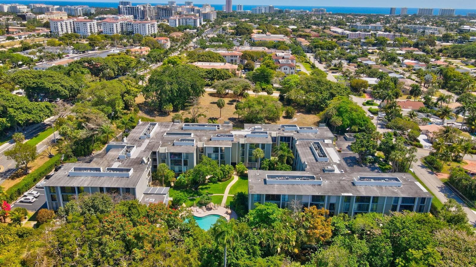 Condo at 501 SW 11th Place, Boca Raton, FL