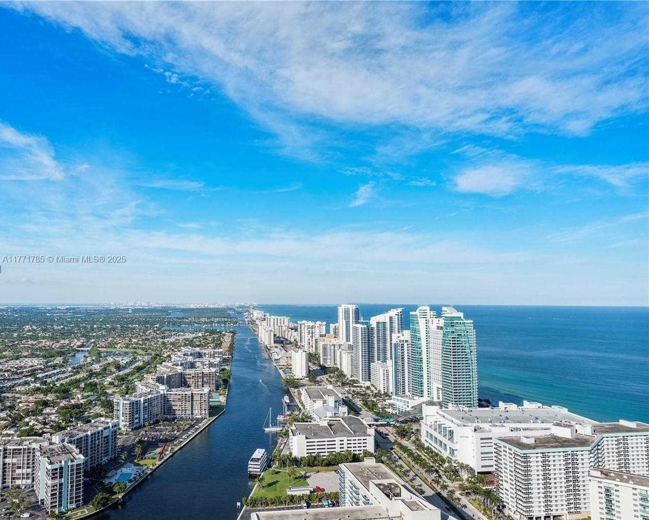 Condo at 4010 S Ocean Dr, Hollywood, FL