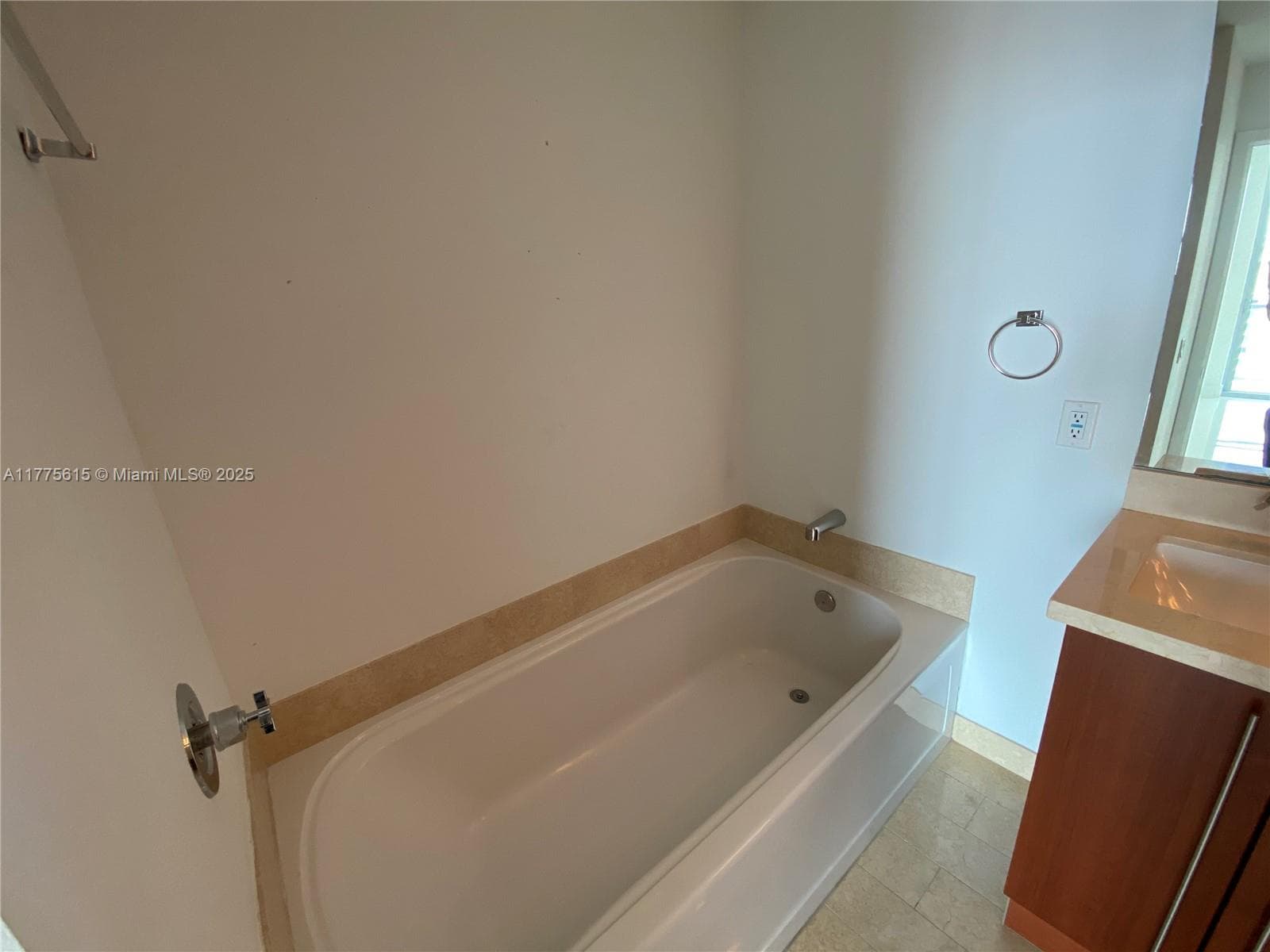Condo en 79 SW 12 ST, Miami — foto 4