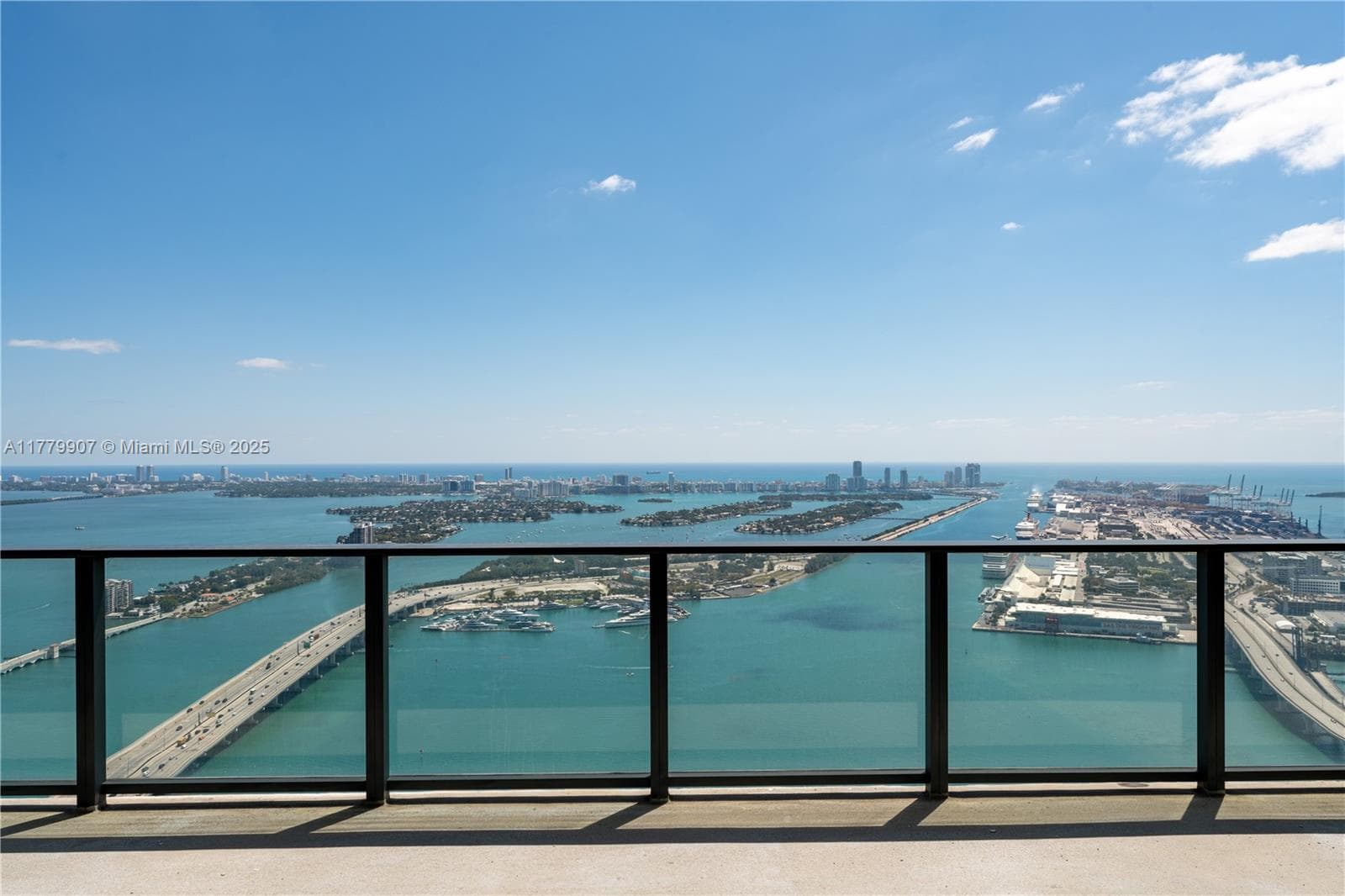 Condo at 1000 Biscayne Blvd, Miami — photo 1