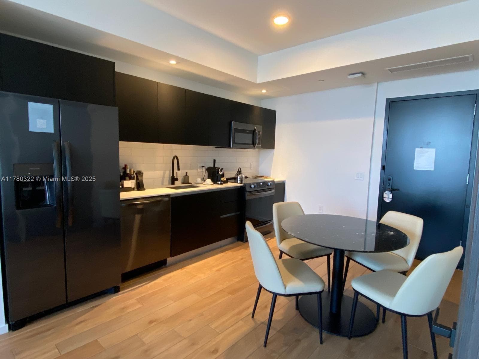 Condo at 398 NE 5th St, Miami — photo 3