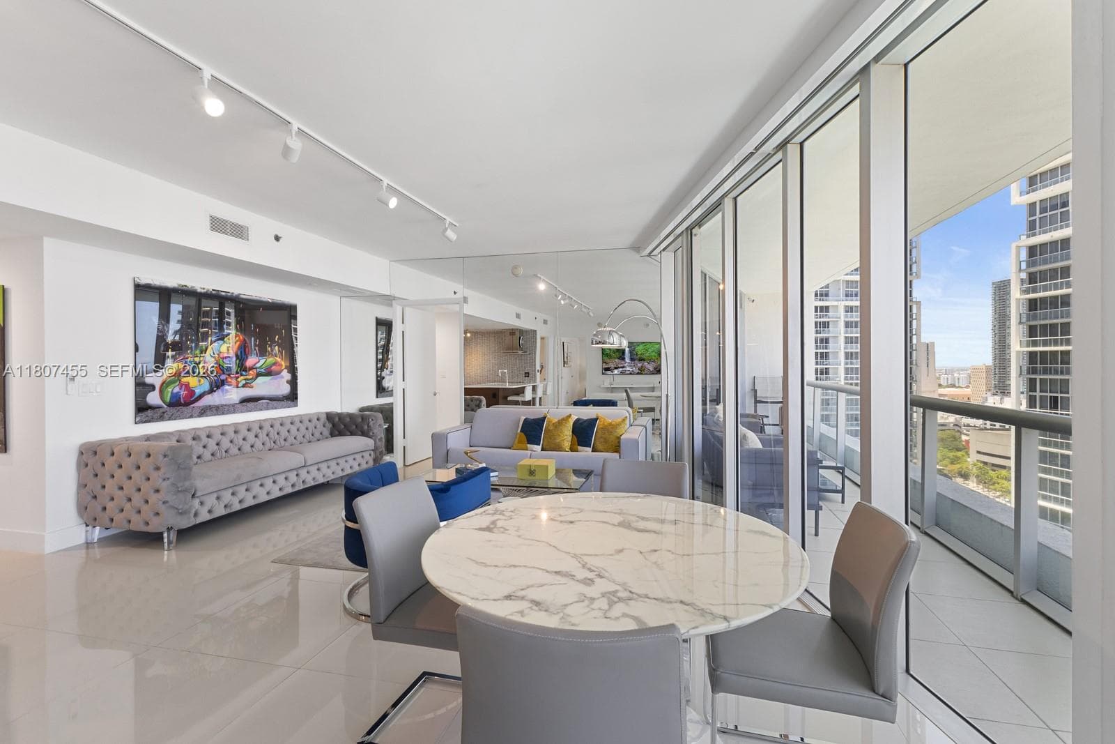 Condo en 495 Brickell Ave, Miami — foto 3