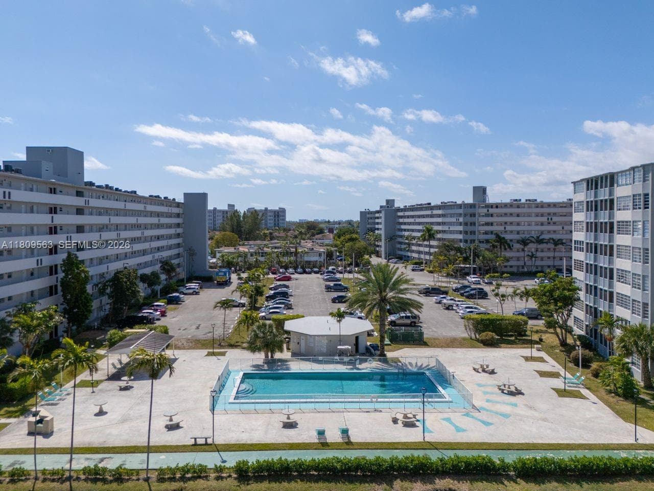 Condo at 1770 NE 191st St, Miami, FL