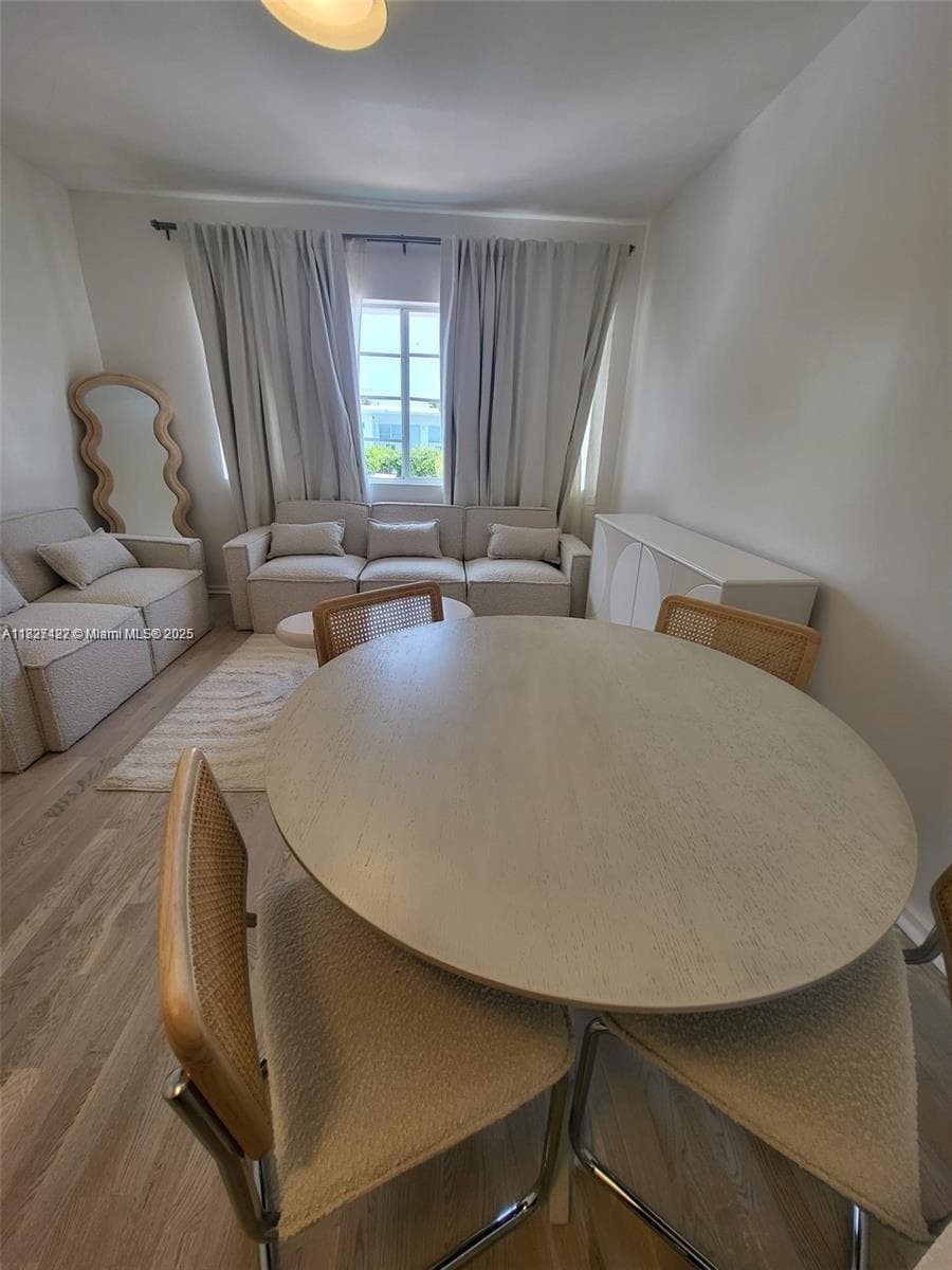 Condo en 810 7th St, Miami Beach — foto 3