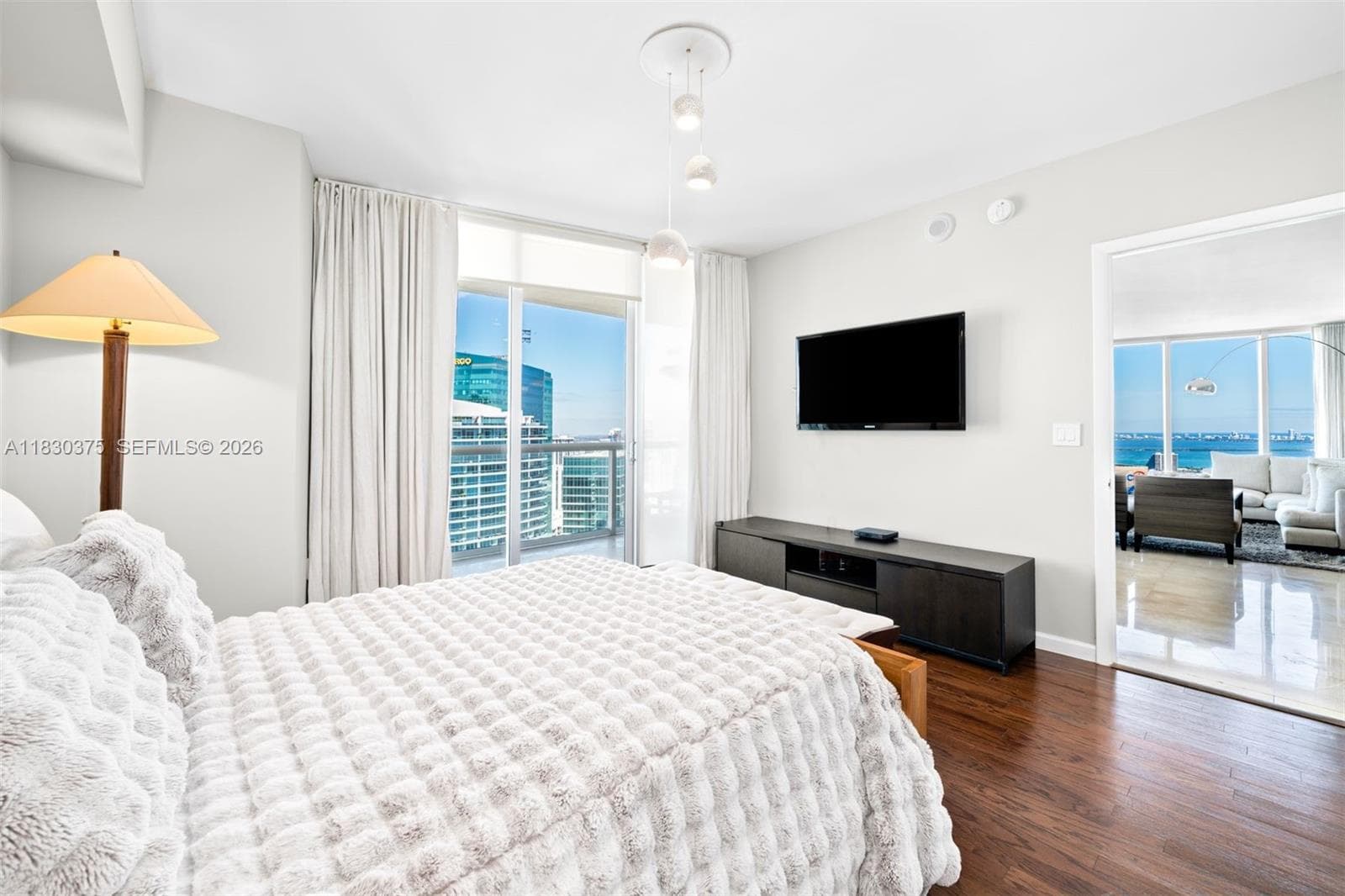 Condo at 465 Brickell Ave, Miami — photo 3