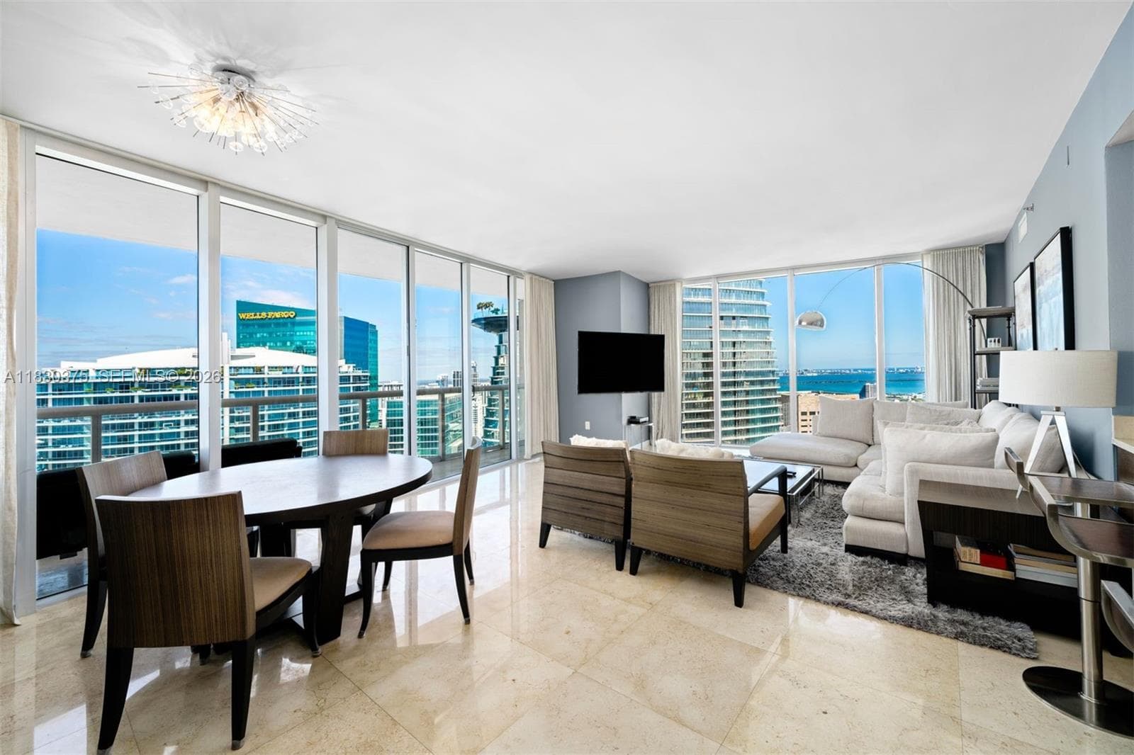 Condo at 465 Brickell Ave, Miami — photo 1