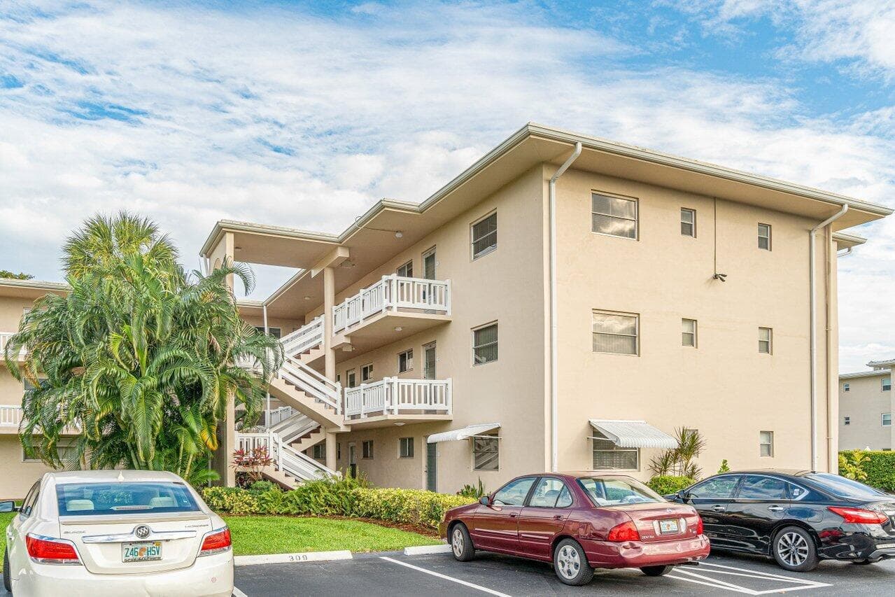 Condo at 2855 S Garden Drive, Lake Worth, FL