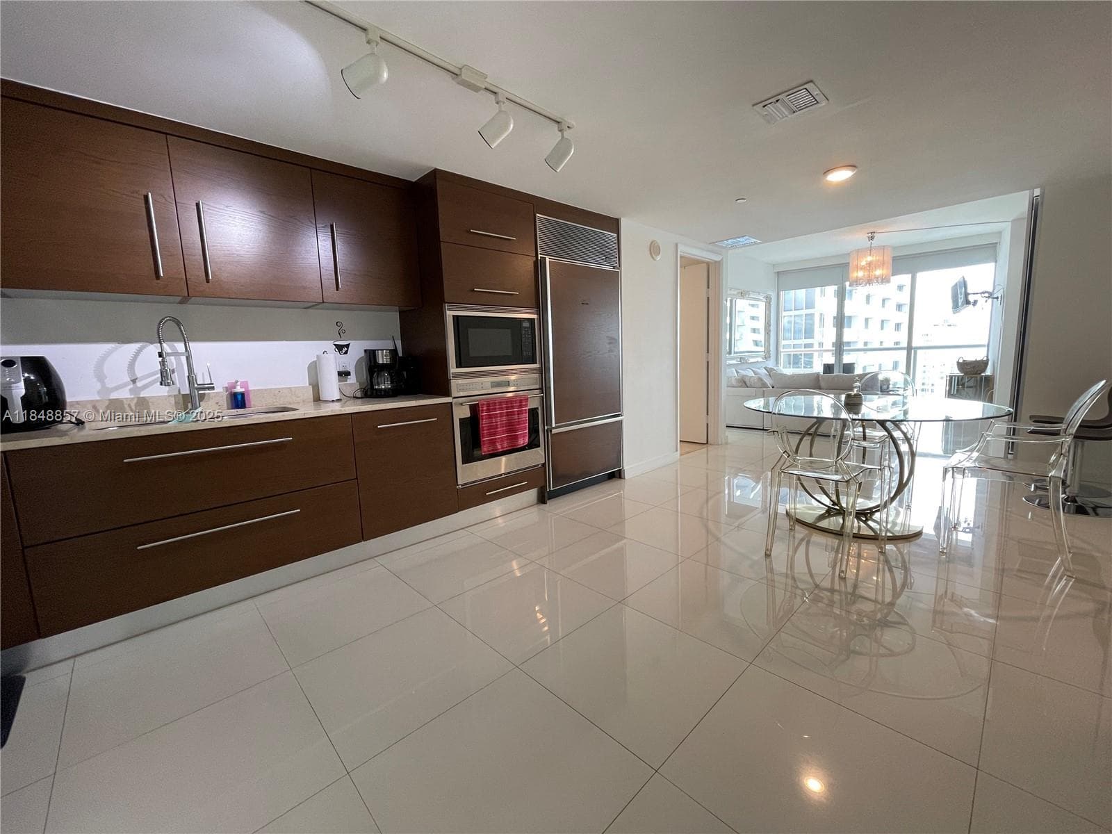 Condo en 485 Brickell Ave, Miami — foto 2