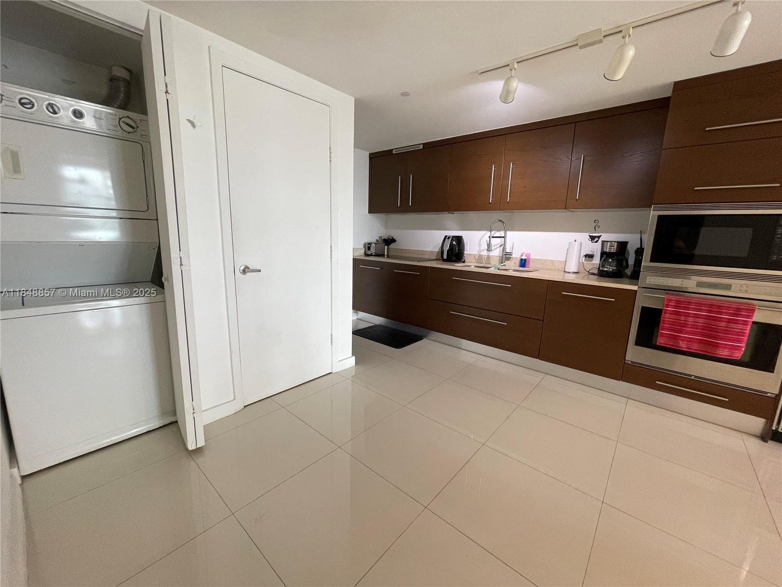 Condo en 485 Brickell Ave, Miami — foto 3