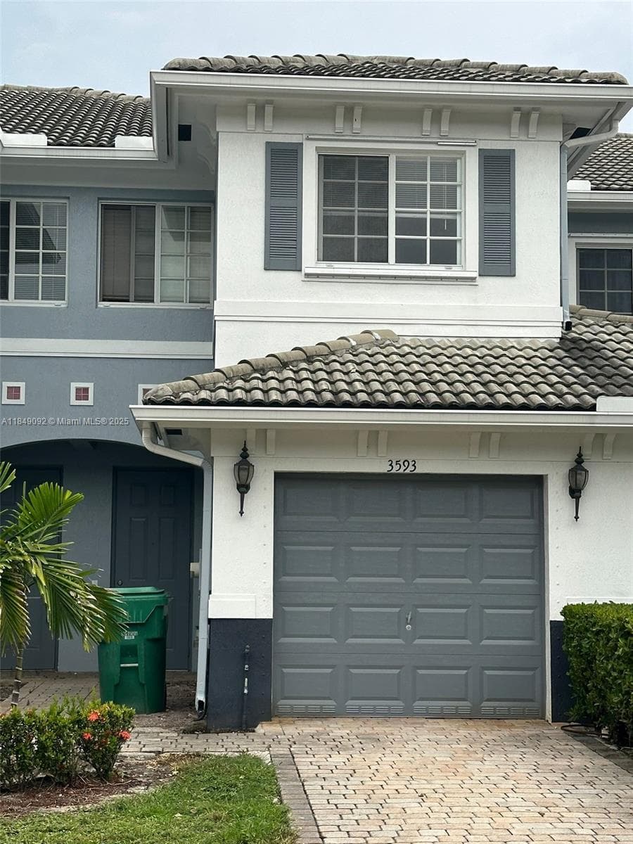 Townhouse at 3593 NW 13th St, Lauderhill, FL