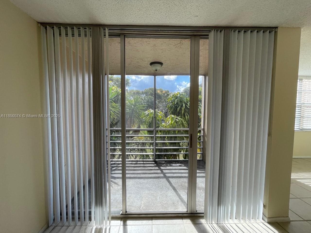 Condo at 9431 Live Oak Pl, Davie — photo 3