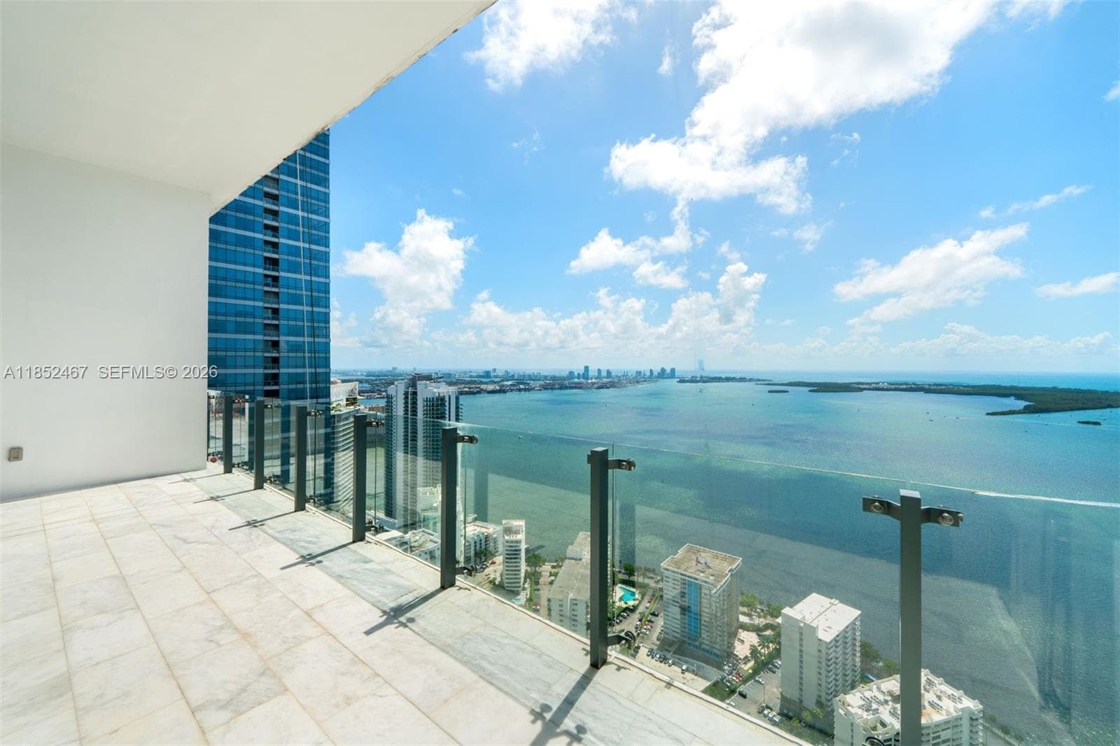Condo at 1451 Brickell Ave, Miami — photo 2