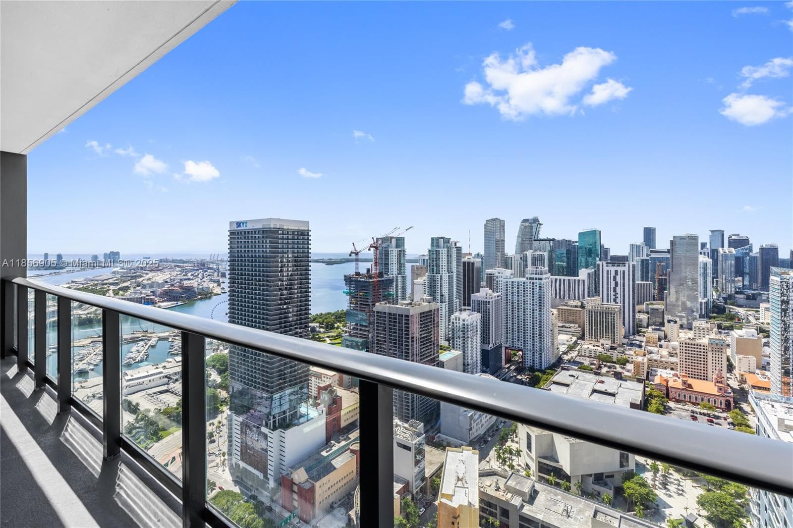 Condo at 601 NE 1st Ave, Miami — photo 1