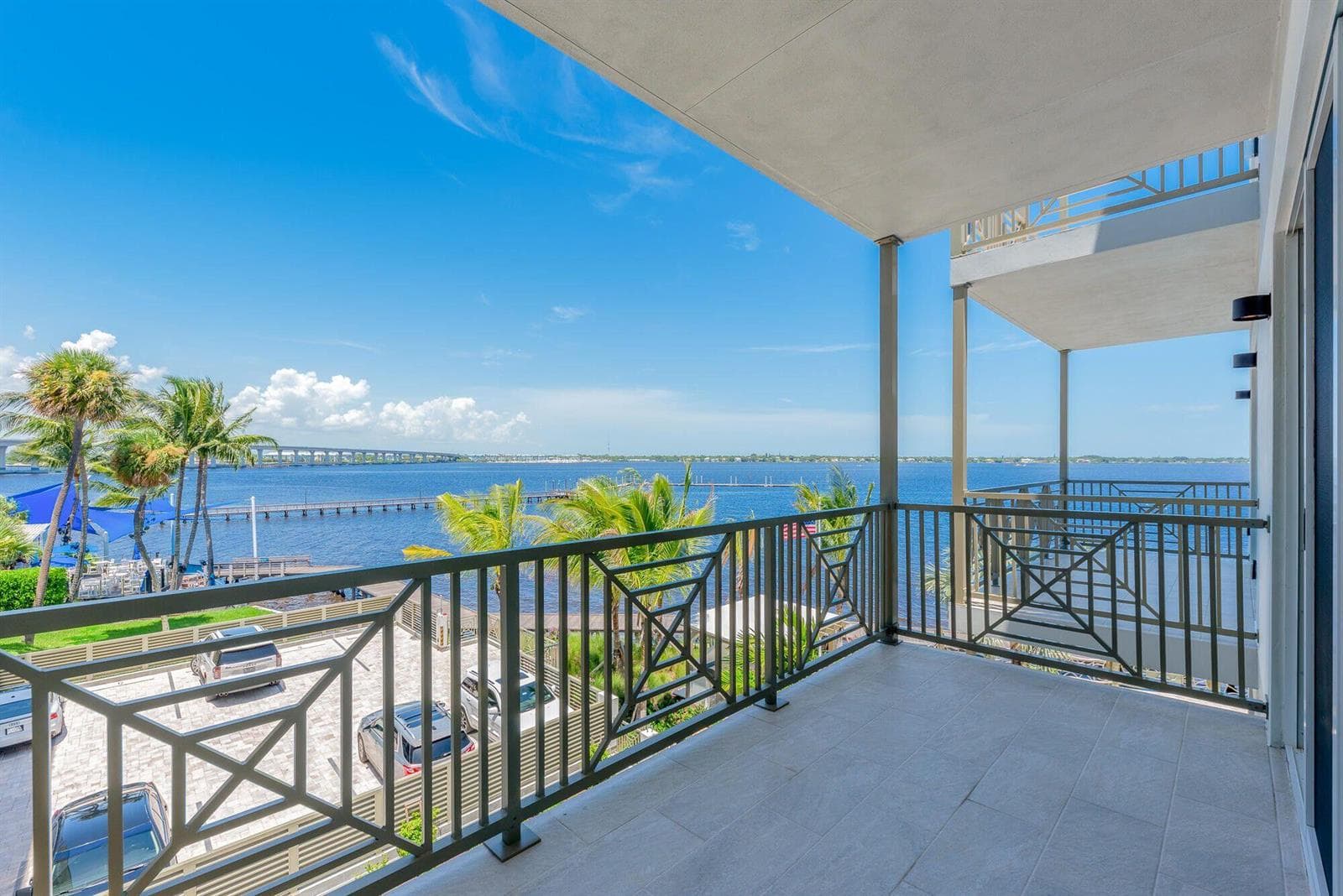 Condo at 41 SW Seminole Street, Stuart, FL