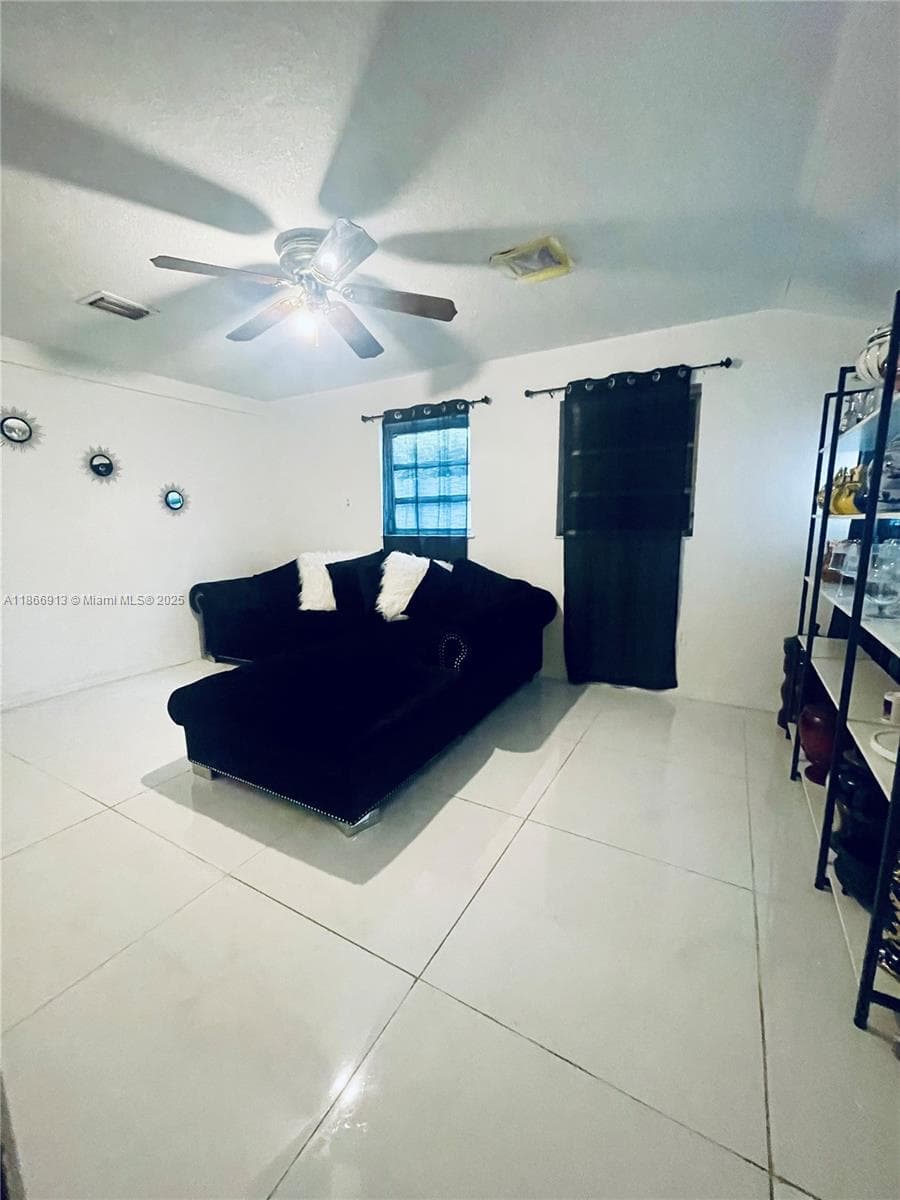 Single-family home at 2751 NW 99th St, Miami, FL