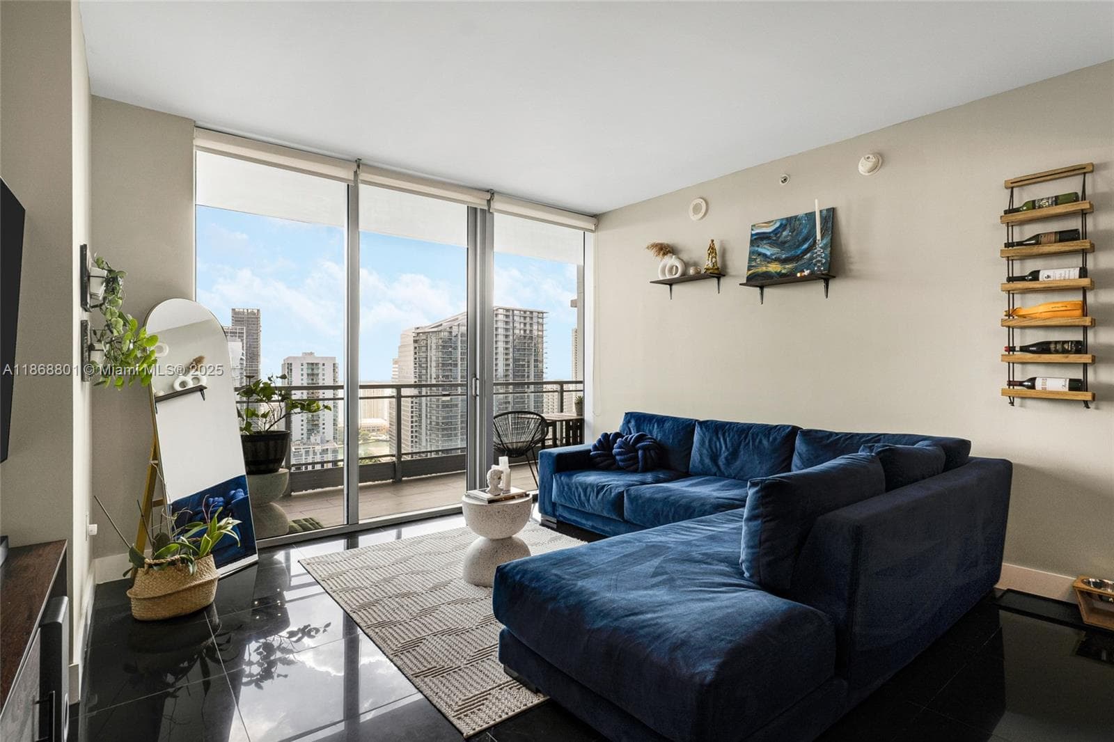 Condo at 92 SW 3rd St, Miami, FL