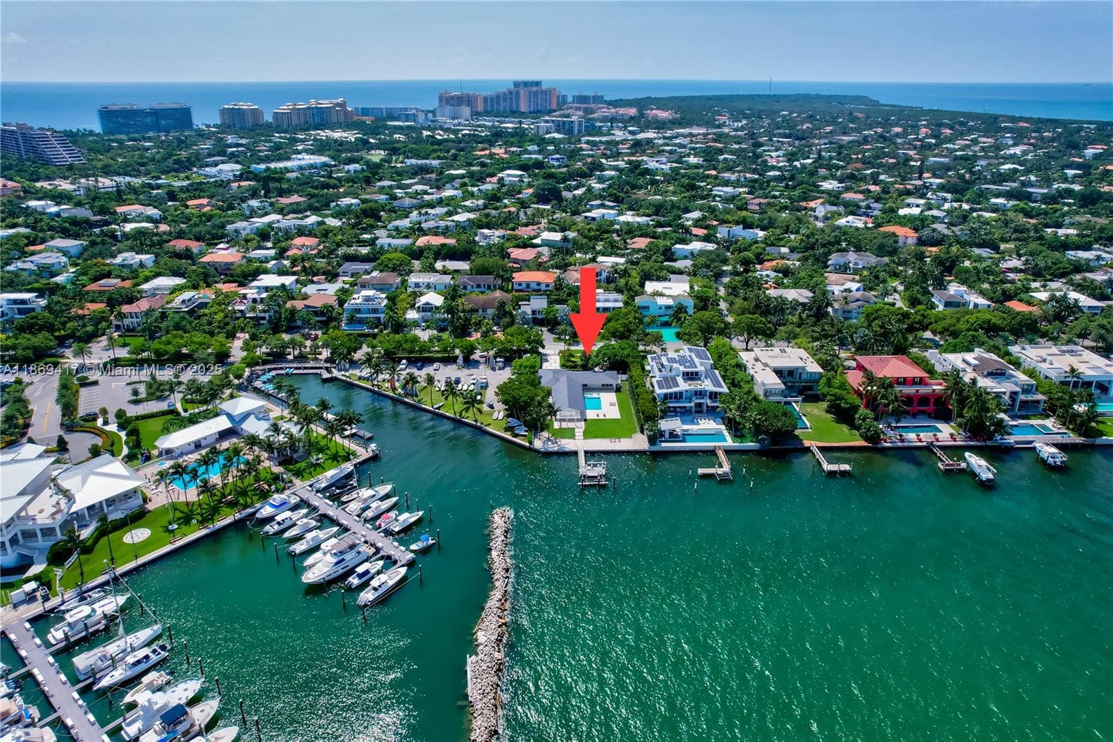 Single-family home at 200 Harbor Dr, Key Biscayne — photo 3