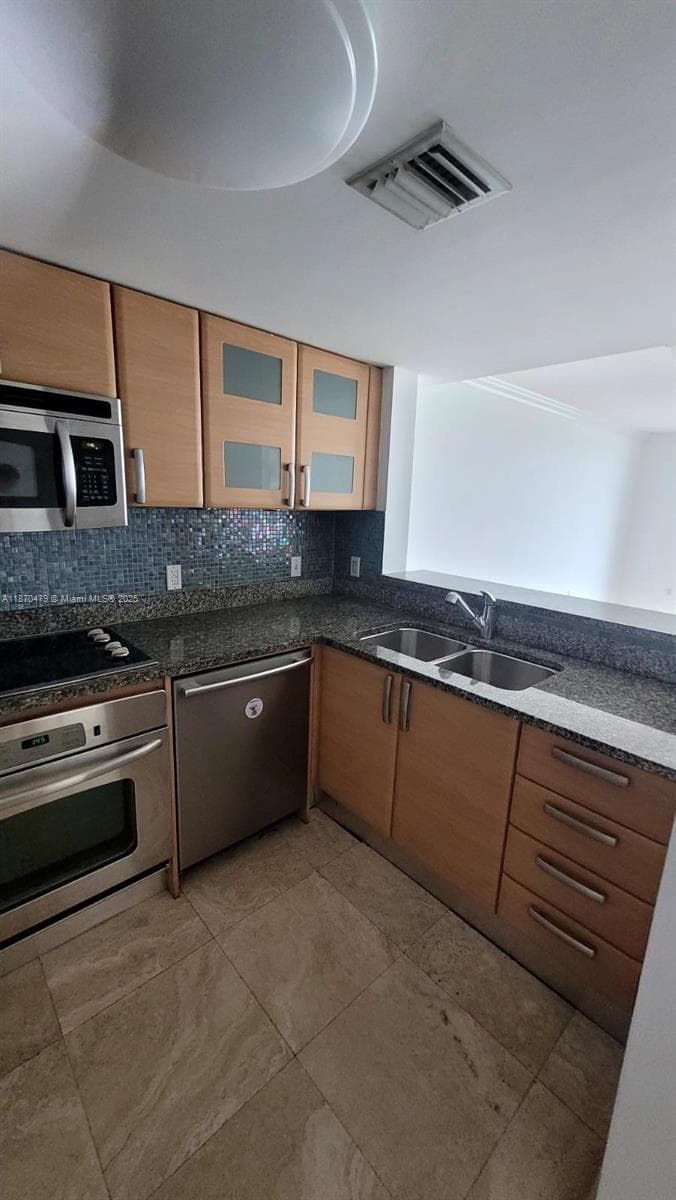 Condo at 2101 Brickell Ave, Miami, FL