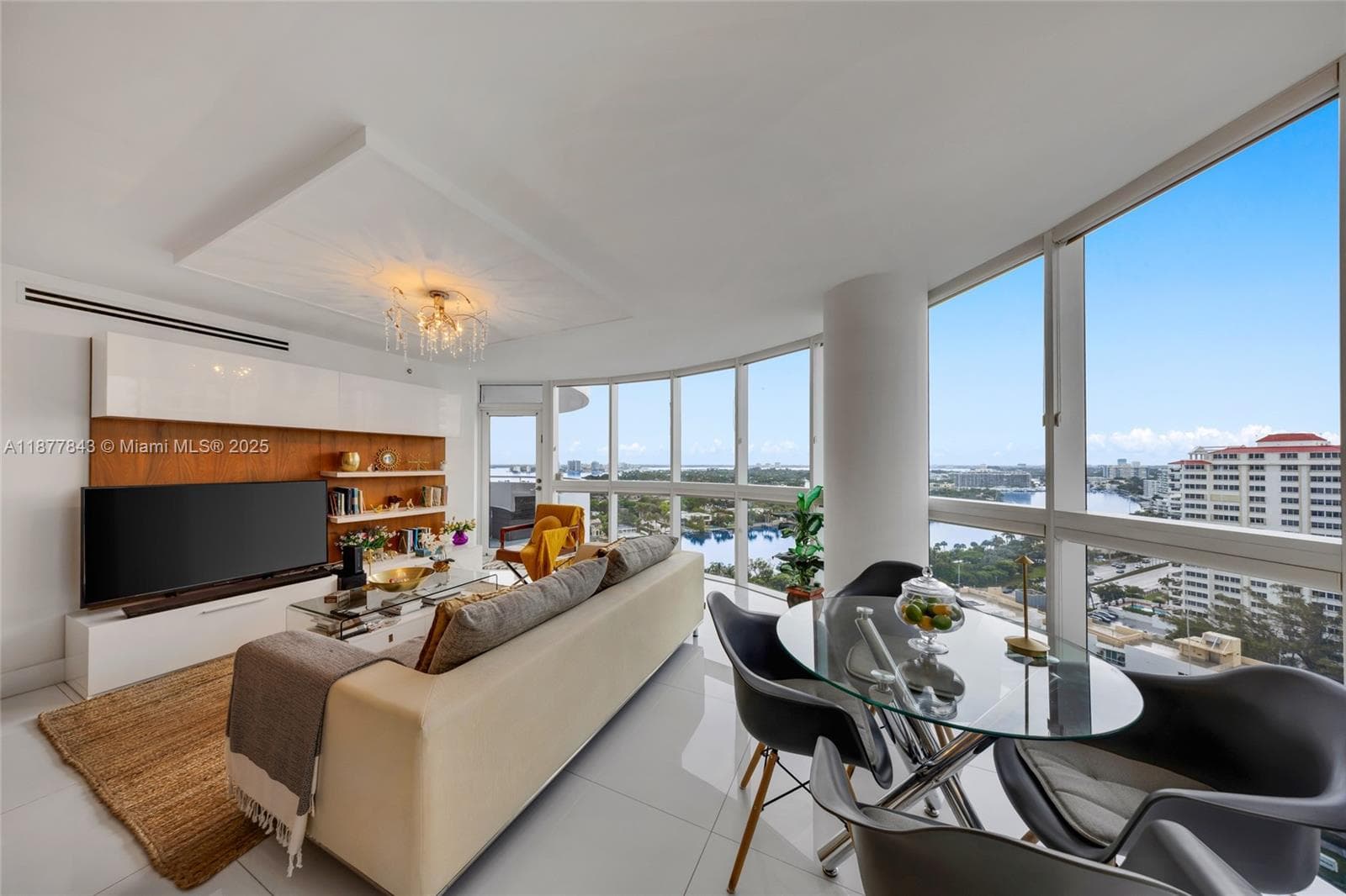 Condo at 6301 Collins Ave, Miami Beach — photo 3