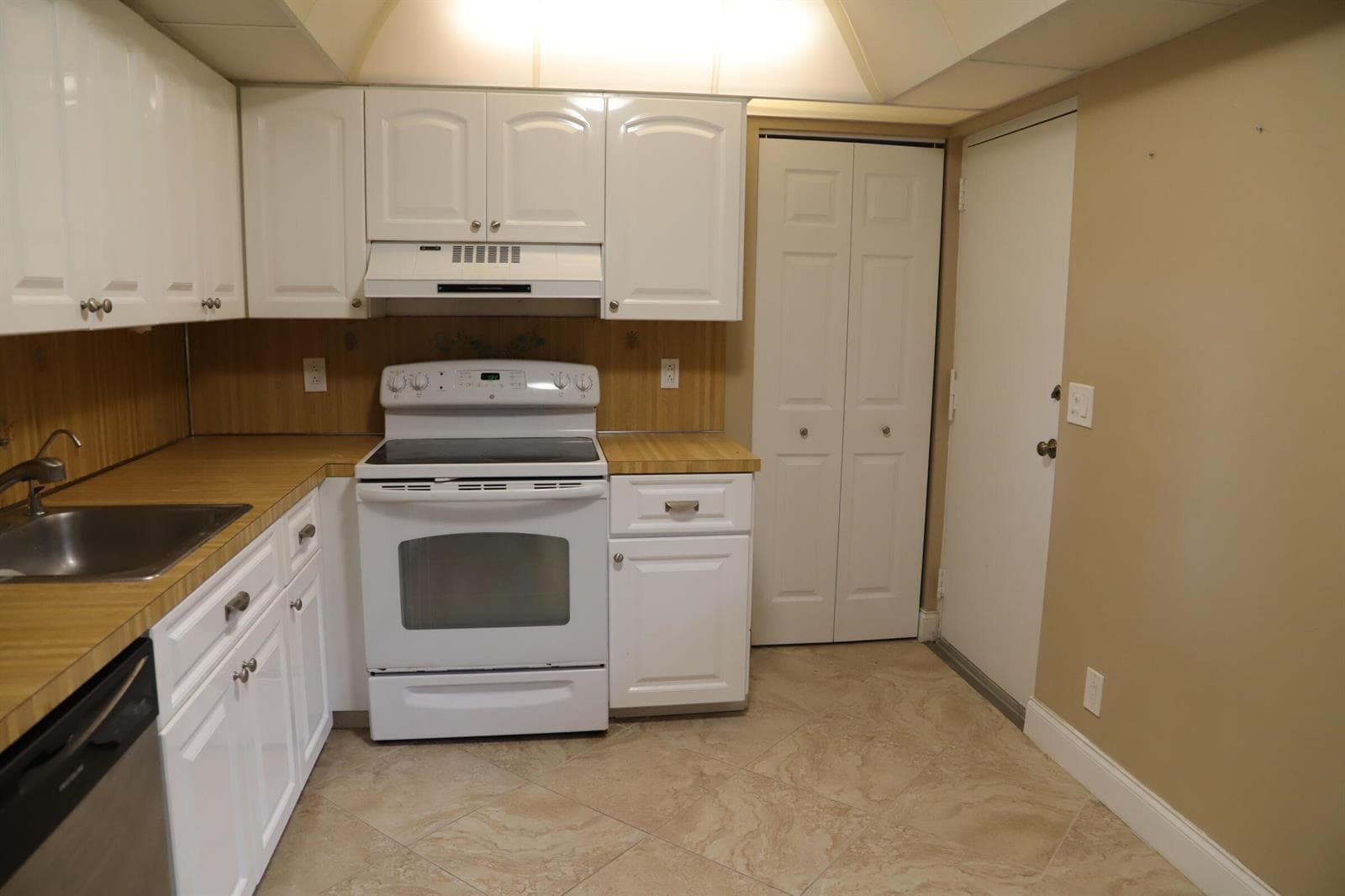 Condo at 6400 NW 2nd Avenue, Boca Raton, FL