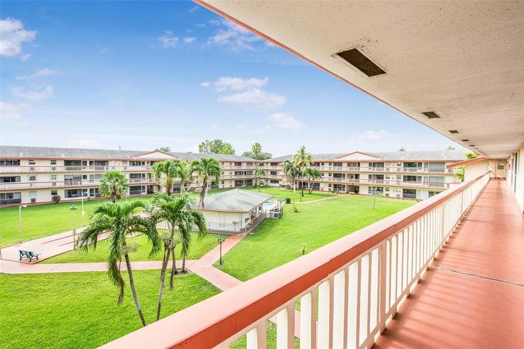 Condo at 5300 Washington Street, Hollywood, FL