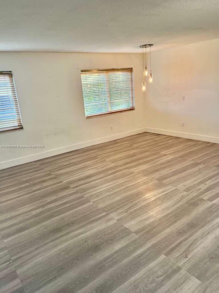 Condo at 1300 W 53rd St, Hialeah, FL