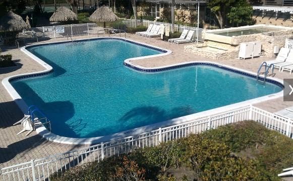 Condo at 406 NW 68th Avenue, Plantation, FL