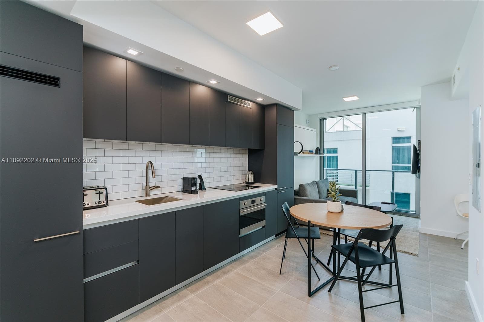Condo at 227 NE 2nd St, Miami — photo 1