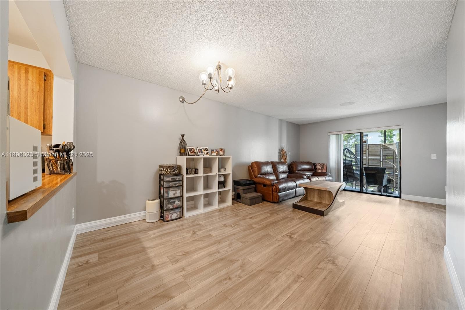 Condo en 861 NE 207th Ln, Miami — foto 3