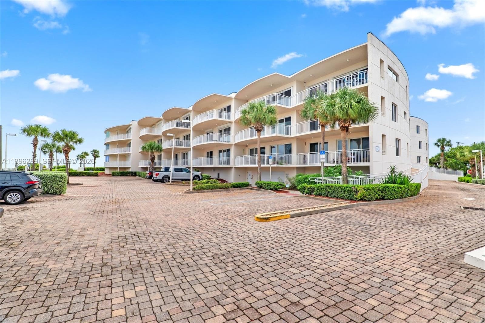 Condo en 601 N Miramar, Indialantic — foto 3