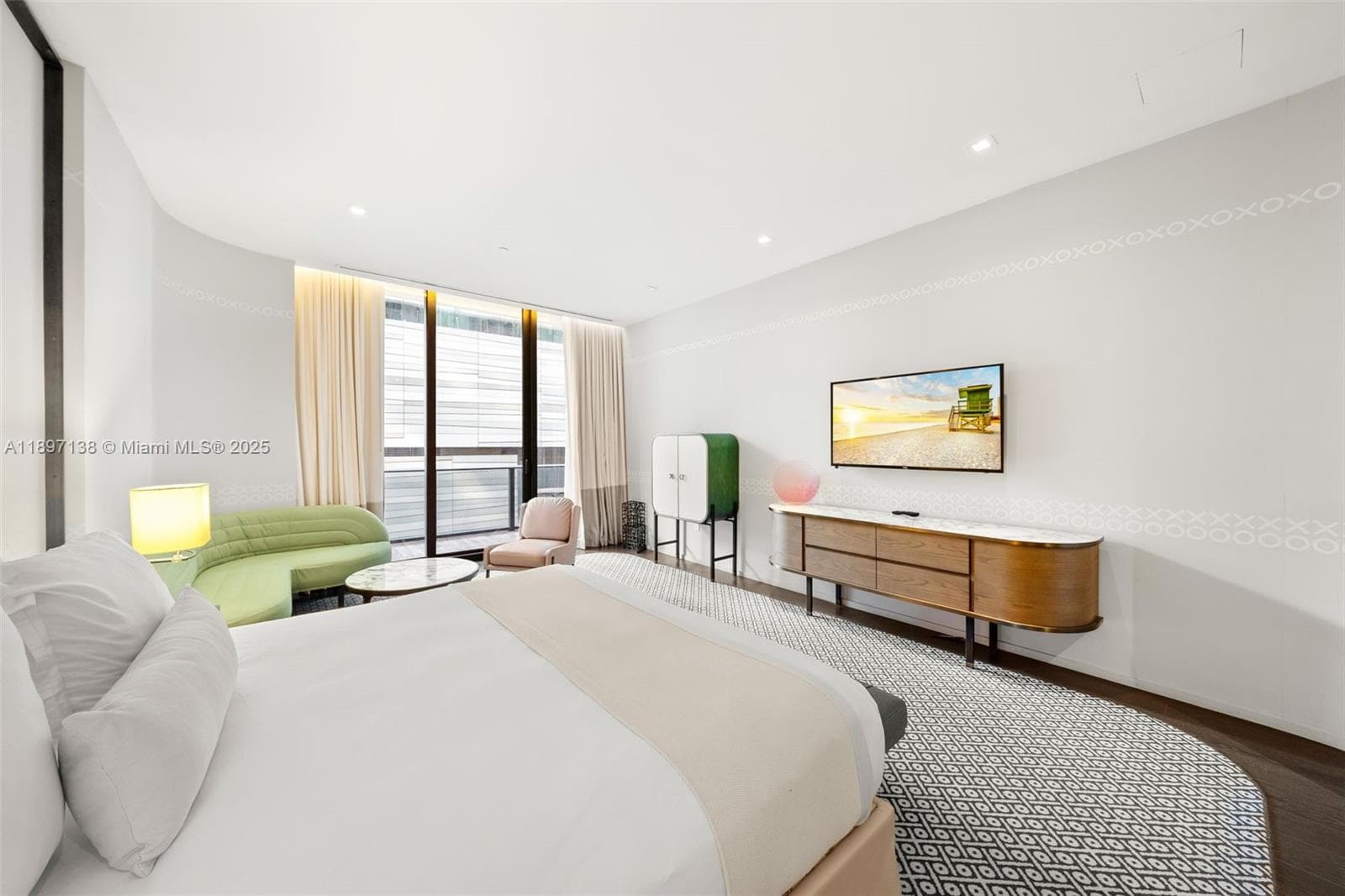 Condo at 801 S Miami Ave, Miami — photo 3